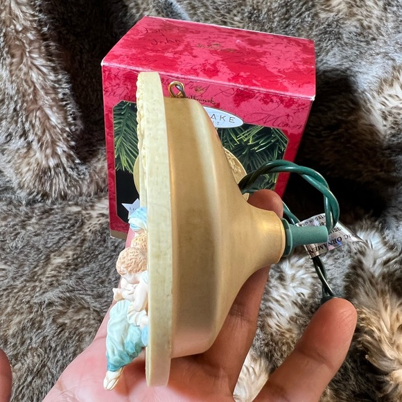 1997 Hallmark Keepsake Madonna and Child Magic Lighted Ornament ORIGINAL BOX - Picture 6 of 7